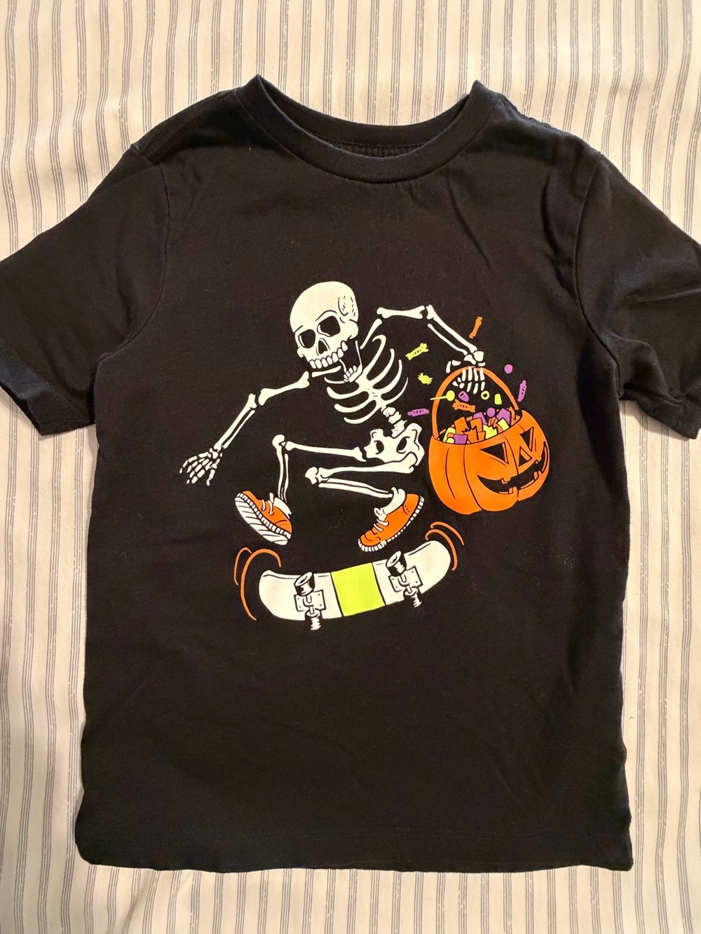 2 for$6✨Wonder Nation Boy’s Black Halloween T-Shirt, Size CS (Age 4/5)